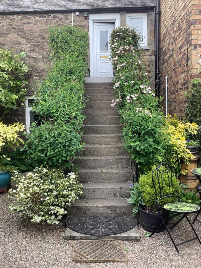 The Garden Flat Daire Crieff Dış mekan fotoğraf